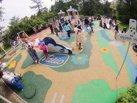 На площадке Valio в Ботаническом саду может играть до 50 детей