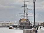 Смольный выселил бизнес «корабли» с набережных Петербурга