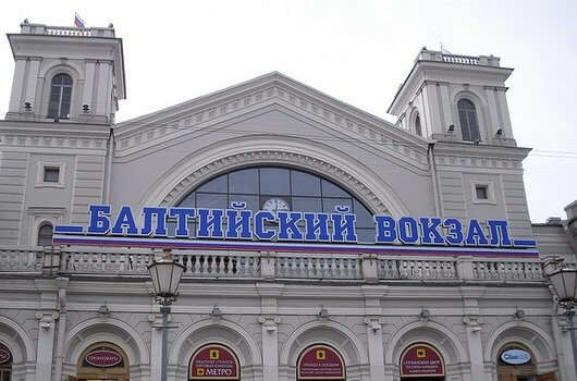 Петербуржцам разрешат выехать на дачи на майские праздники