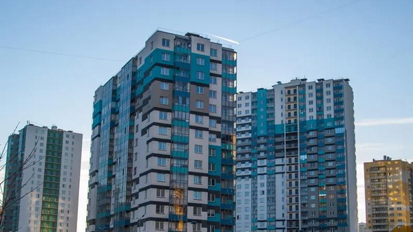 Стоимость жилья в Петербурге выросла из-за политики Смольного в области строительства