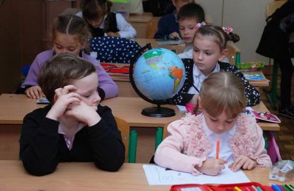 В Смольном игнорируют тяжелую эпидситуацию в школах Петербурга