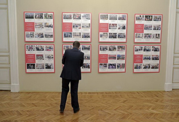 В Мариинском дворце открылась выставка, посвященная Почетным гражданам