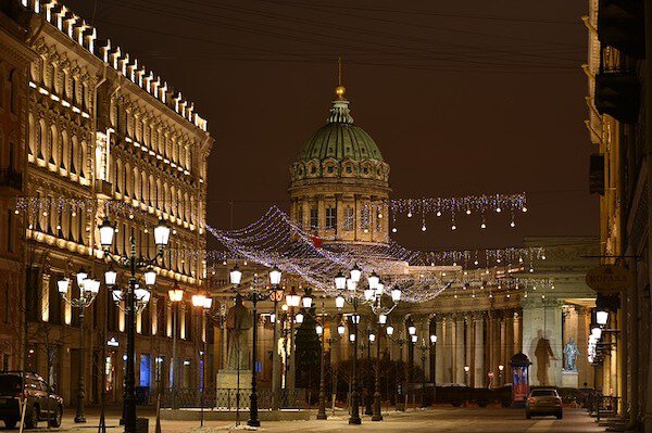 Борис Вишневский назвал «экстремальным спортом» передвижение по новогоднему Петербургу