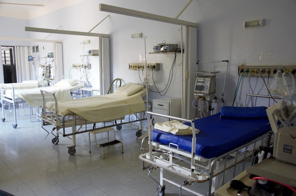 Освобождено более 30% коек для больных COVID-19 в петербургских больницах
