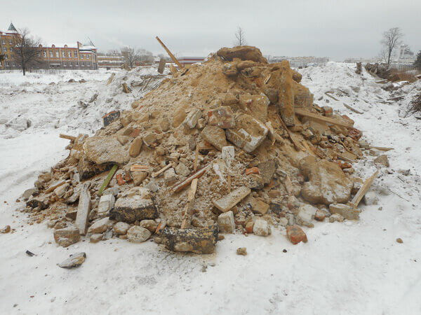 Эколог Виноградов указал на опасность завалов петербургского мусора в Ленобласти