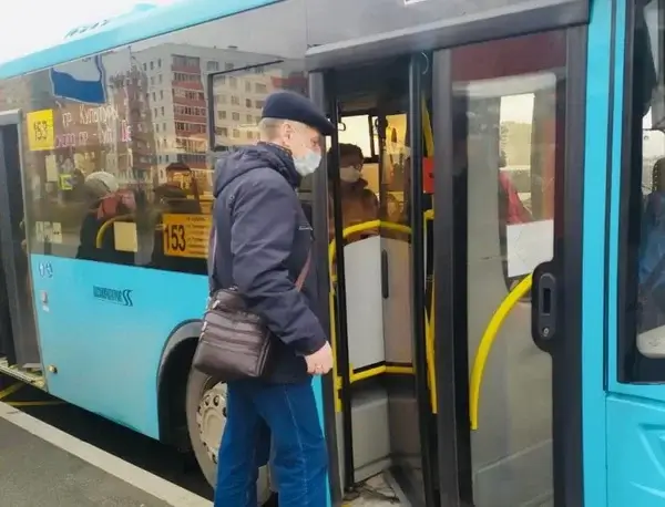 В Петербурге отмечается рост пассажиропотока общественного транспорта
