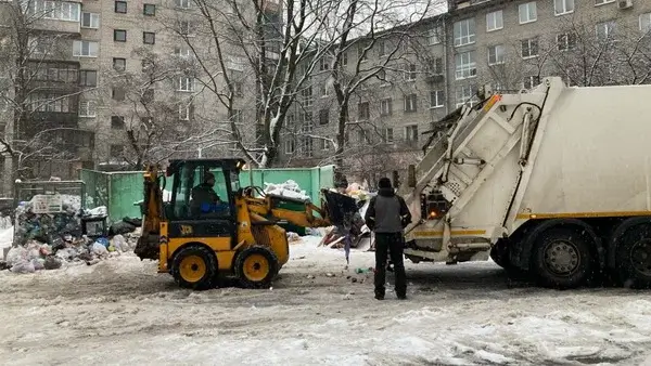 Жители Петербурга могут предложить меры по решению мусорного коллапса