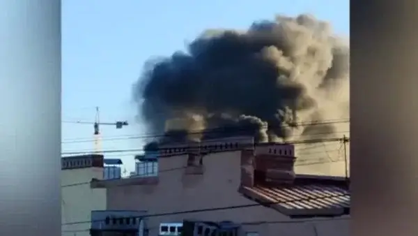 В центре города на Неве загорелся бизнес-центр