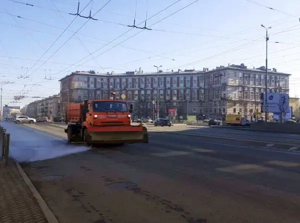 Дорожные службы смогут произвести точечную замывку улиц Санкт-Петербурга