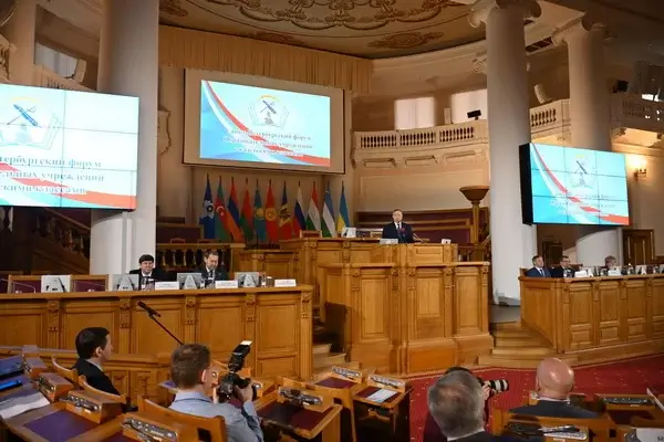В Петербурге состоялось открытие первого кадетского форума в Таврическом дворце