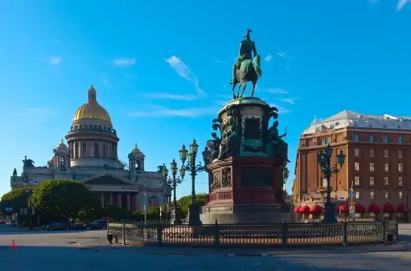 Санкт-Петербург демонстрирует устойчивое экономическое развитие