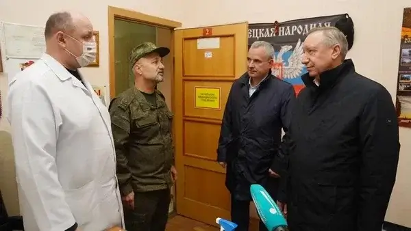 Александр Беглов прибыл с рабочим визитом в призывной пункт Василеостровского района