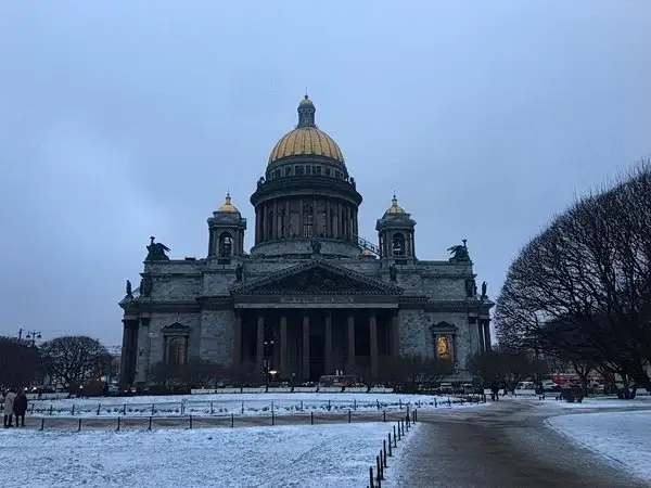 В Санкт-Петербурге стартует переход на новую систему уборки снега