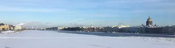 Петербуржцы опасаются нового «снежного коллапса» из-за некачественной уборки улиц