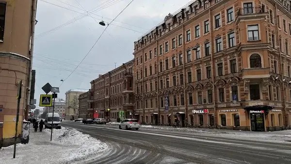Активист Костров: петербургские коммунальщики так и не научились убирать снег