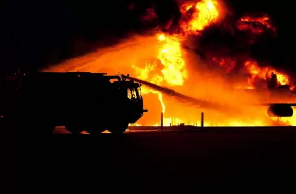 Пожар в Адмиралтейском районе: обошлось без жертв и пострадавших