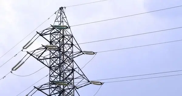 В Гатчинском районе подорвали опору линии электропередачи